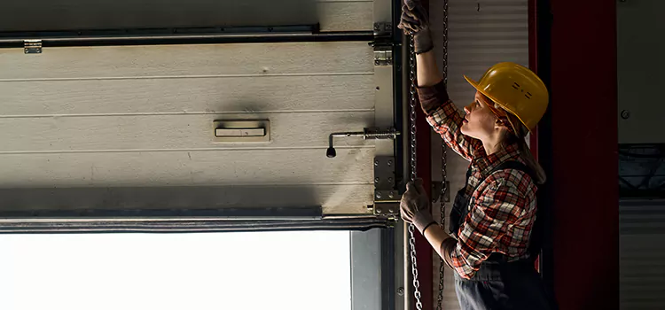 Addressing Common Garage Door Stoppage Issues in Wildomar, CA